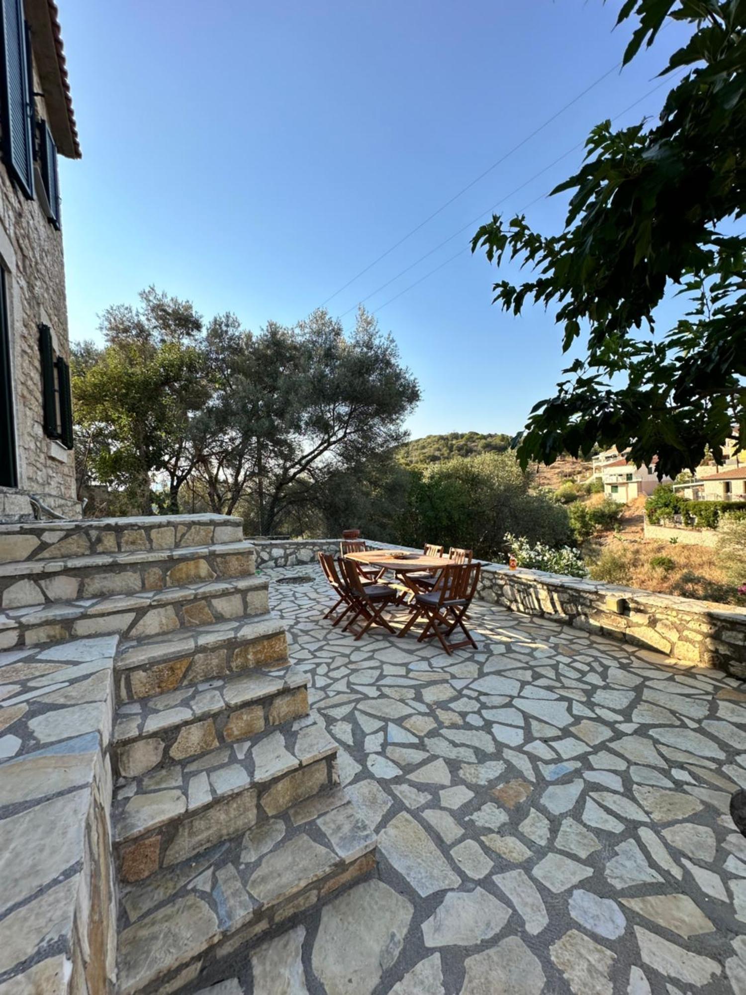 Вилла Chrysavgi Stone House Katomerion Экстерьер фото