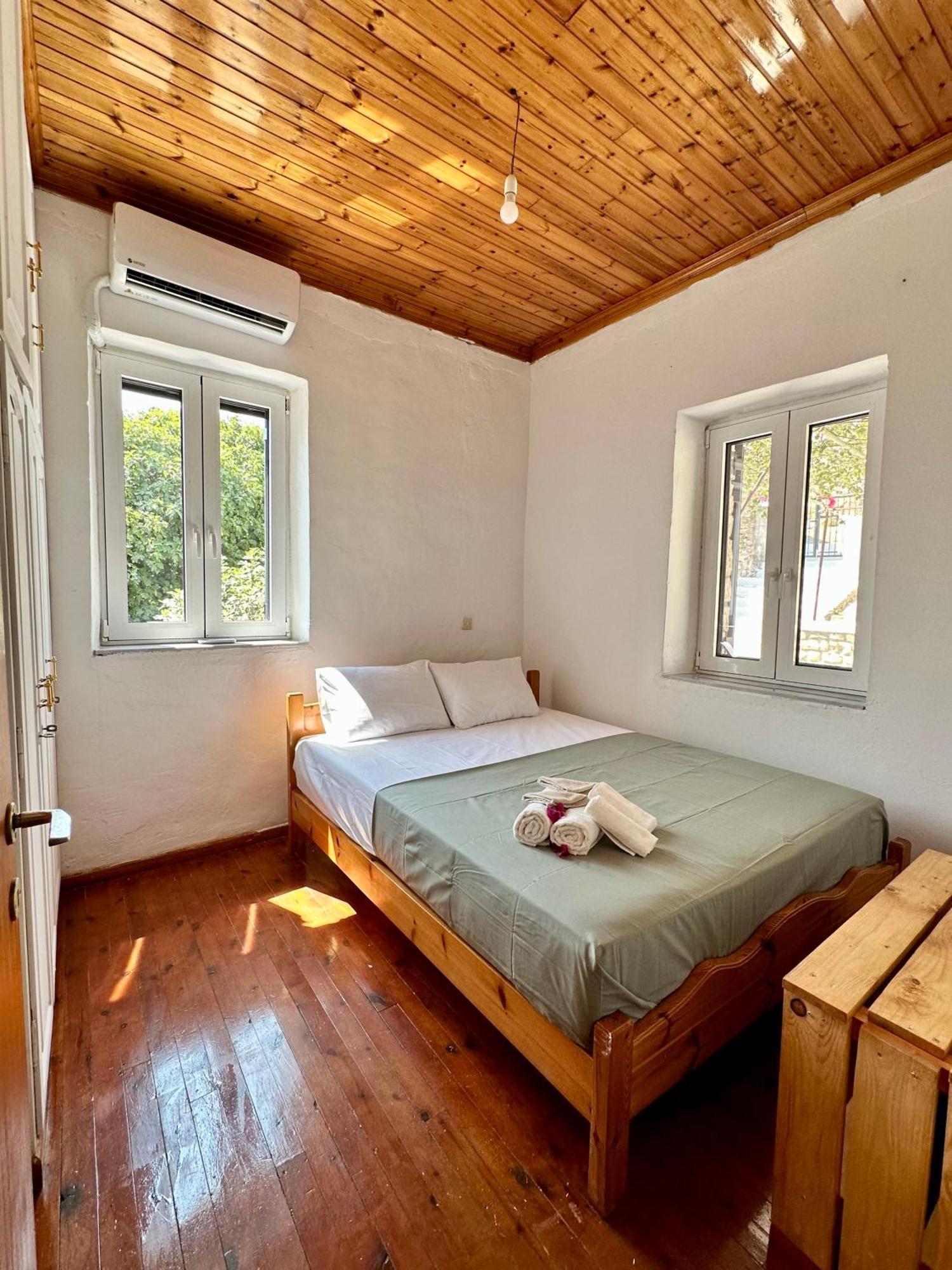 Вилла Chrysavgi Stone House Katomerion Экстерьер фото