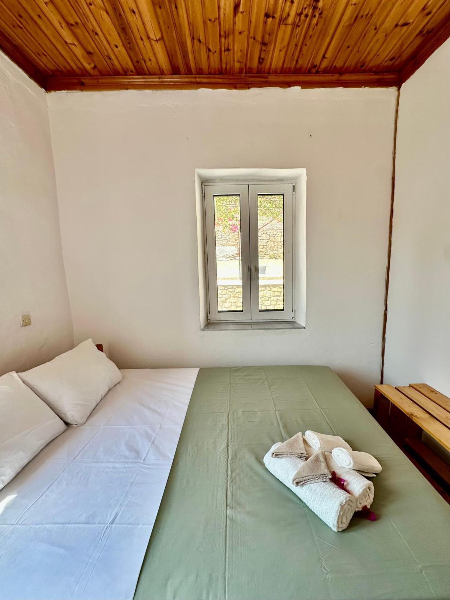 Вилла Chrysavgi Stone House Katomerion Экстерьер фото
