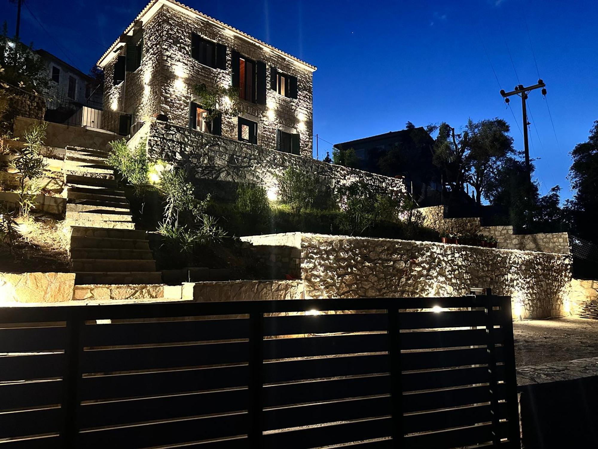 Вилла Chrysavgi Stone House Katomerion Экстерьер фото